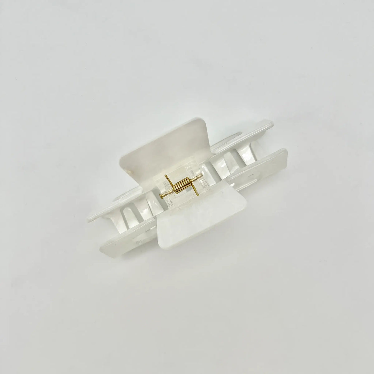 Add elegance to your look with a pearly white hair clip