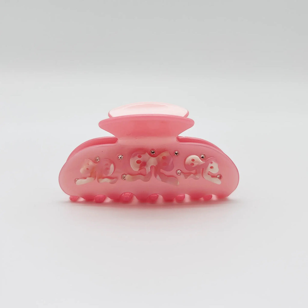 Feminine hair accessory in soft pink hue