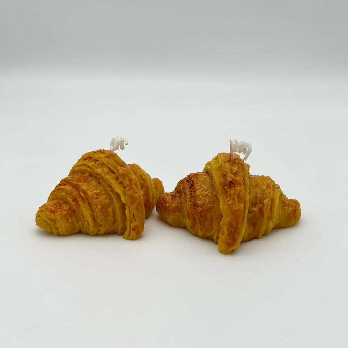 Relaxing aromatherapy candle inspired by French bakeries