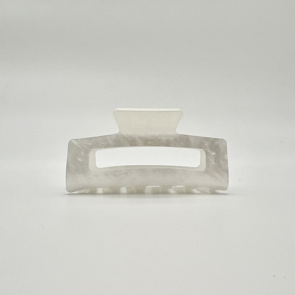 Sophisticated hair claw clip in elegant pearly white