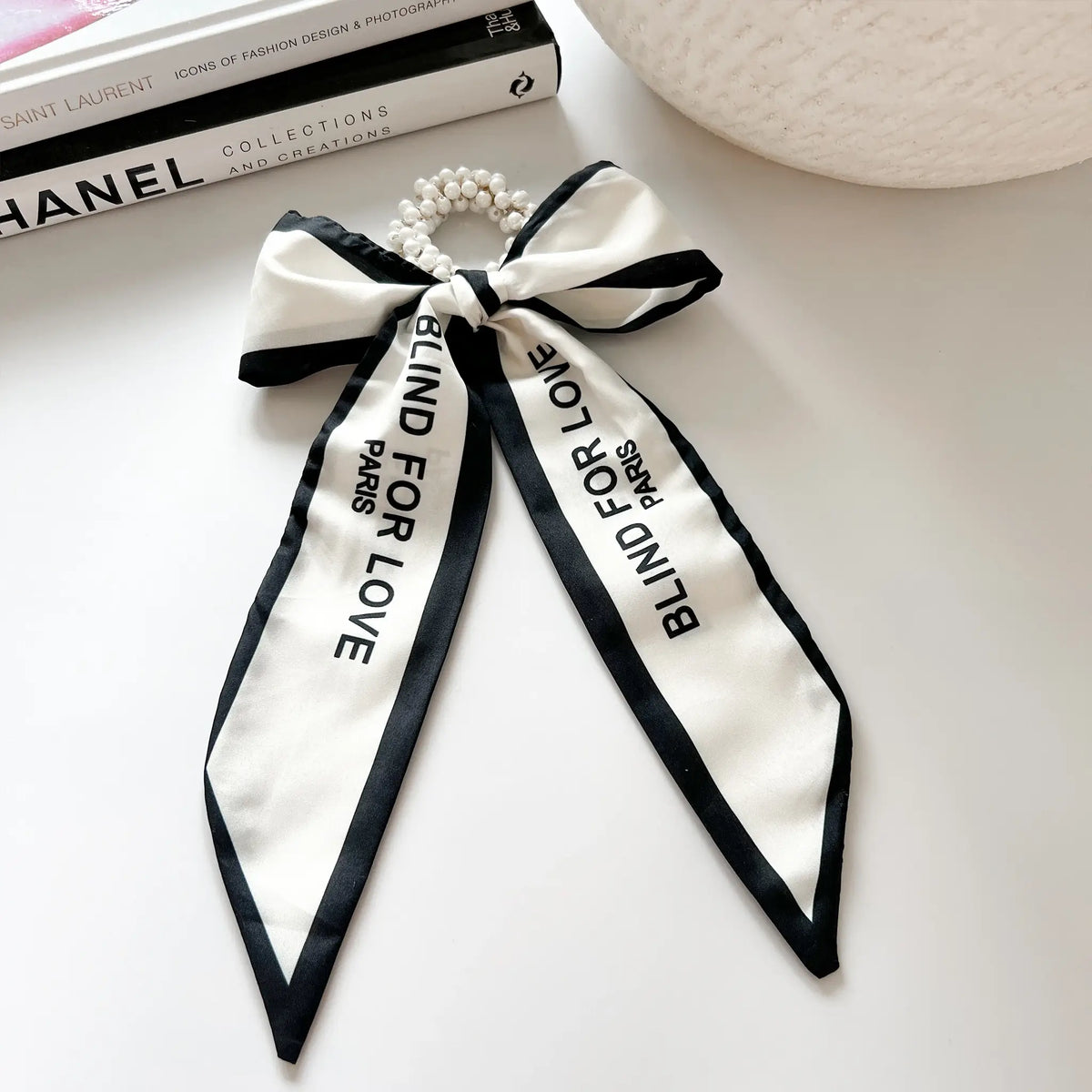 Timeless elegance: French pearl hair bow, a classic addition to your hair accessories collection